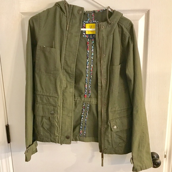 fox green jacket